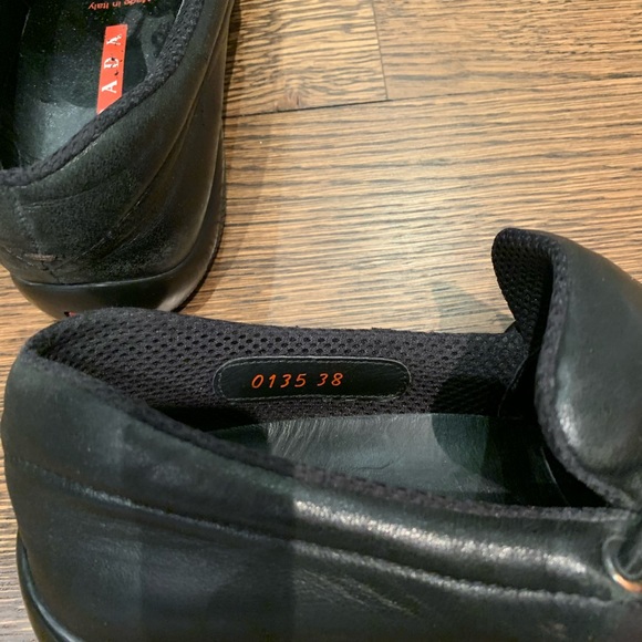 Prada Flat black leather shoes Size 8 used No box and bags sold as is - Picture 5 of 5